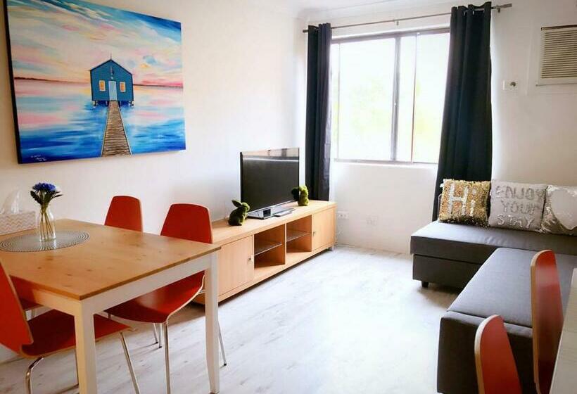 آپارتمان 2 خوابه, Inner City Apartments