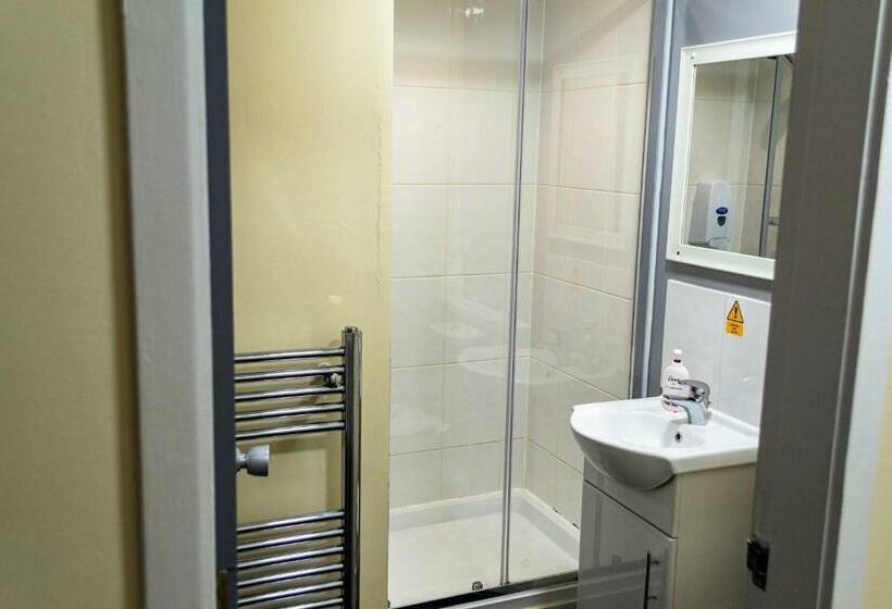 Номер Стандарт, Lymedale Suites Studios & Aparthotel In Newcastle Under Lyme & Stoke