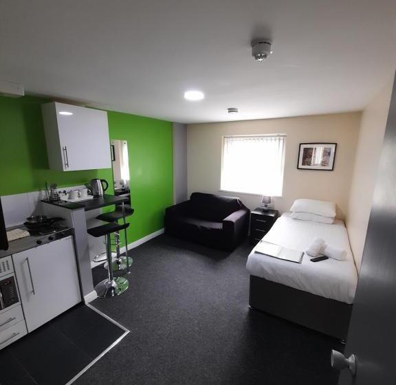 Трехместный Номер Superior, Lymedale Suites Studios & Aparthotel In Newcastle Under Lyme & Stoke