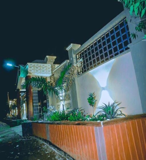 اتاق استاندارد, Hadeb Property