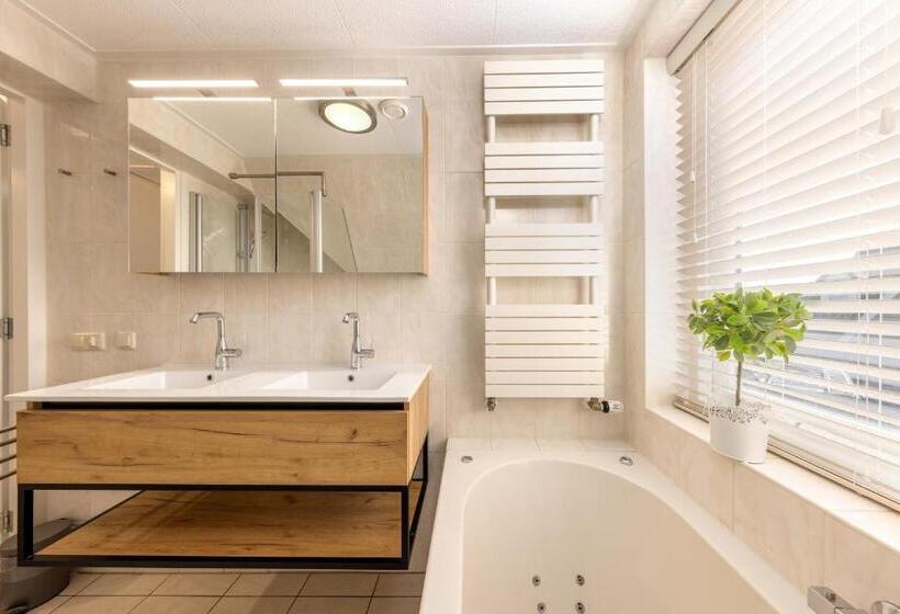 Вилла Deluxe 1 Спальня, Dormio Villapark Duynzicht
