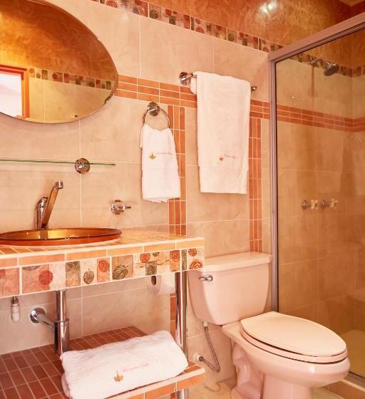 Четырехместный Номер Стандарт, Finca Hotel Brugmansia