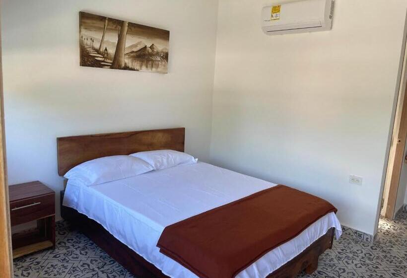 Номер Стандарт, Hostal Los Arhuacos
