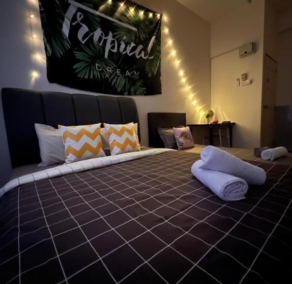 Трехместный Номер Стандарт с Видом, Room1#ig Theme Bargainous#shared Bathroom#3pax#2min Kek Lok Si