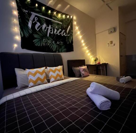 Трехместный Номер Стандарт с Видом, Room1#ig Theme Bargainous#shared Bathroom#3pax#2min Kek Lok Si