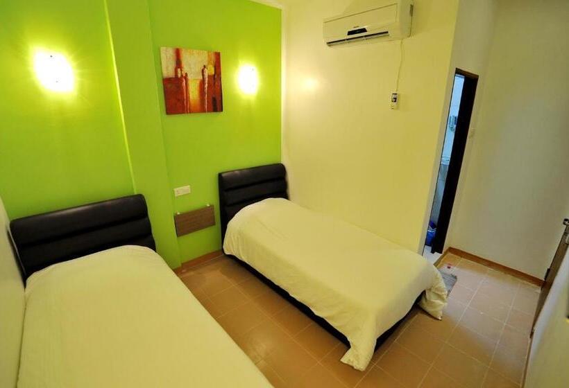 Номер Deluxe, Golden Gate Hotel Kemaman