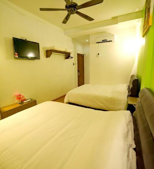 Семейный Номер Superior, Golden Gate Hotel Kemaman