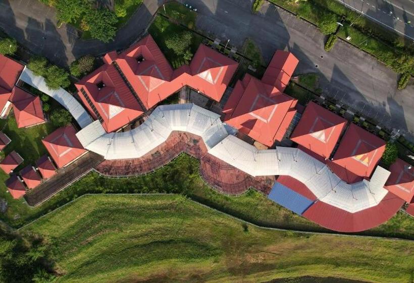 Номер Стандарт Трехместный, Terinai Tasoh Lake View Resort