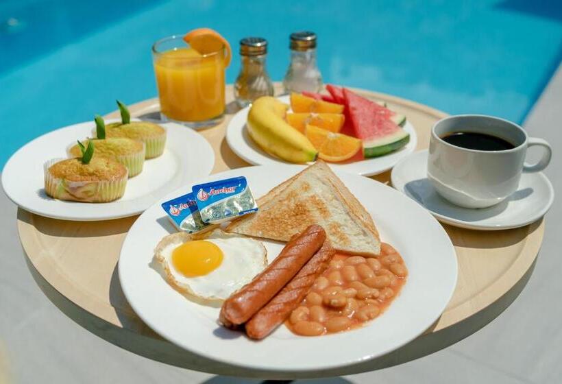 Üç Kişilik Standart Oda, Cenang Rooms With Pool By Virgo Star Resort