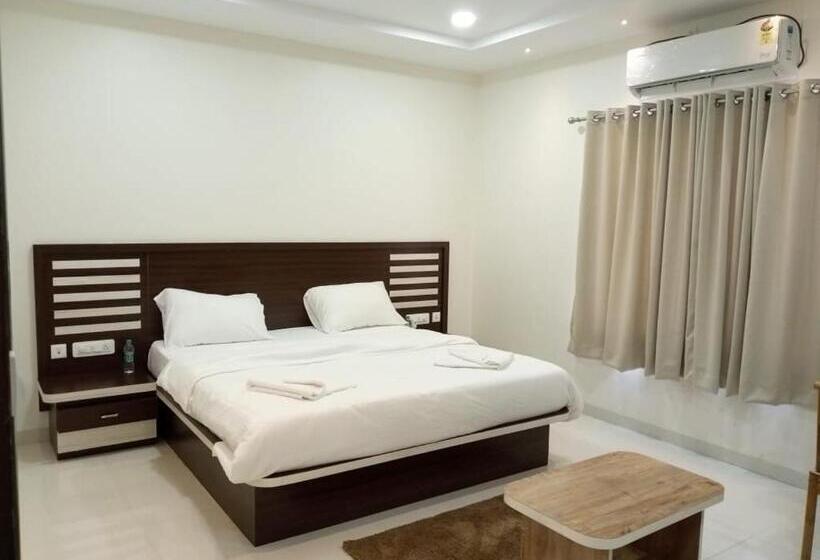 Номер Deluxe Кровать Кинг, Ajanta Green Restaurant And Resort