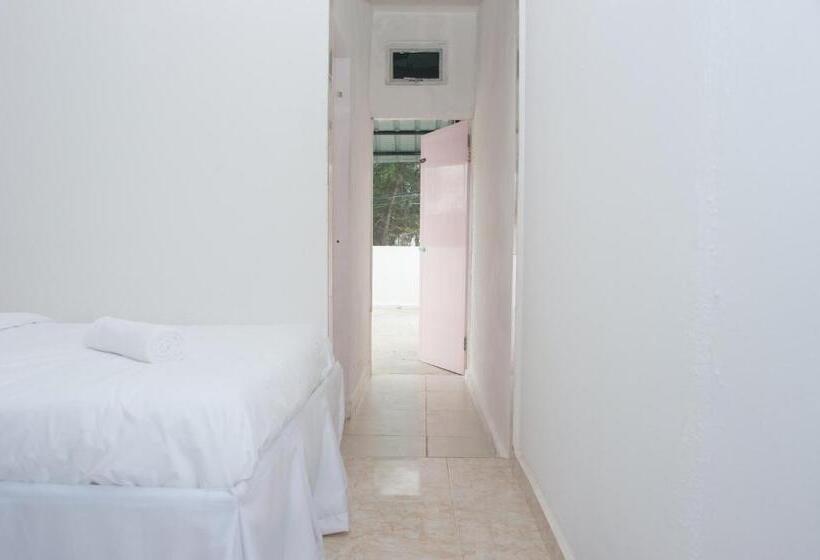 Номер Стандарт с Балконом, Ibai Beach Guesthouse