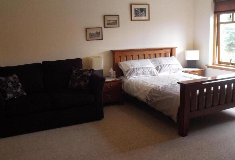 Standard room with outdoor bath, Arisaig Guest House
