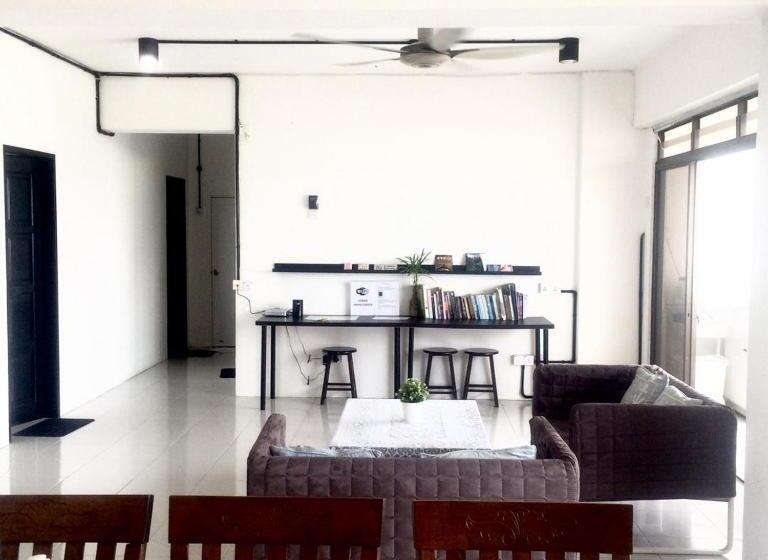 آپارتمان 1 خوابه با بالکن, Jen Homestay