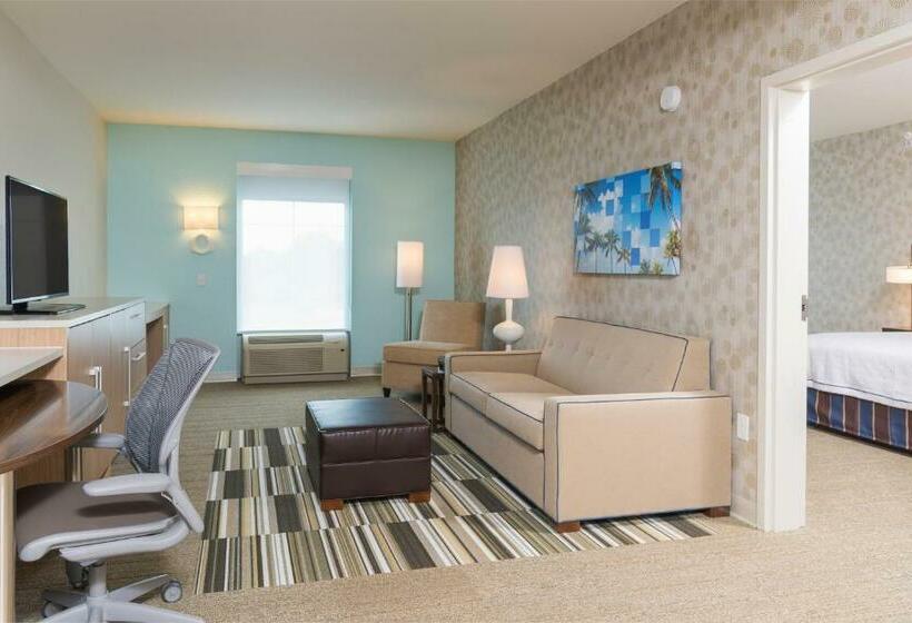 מיטת קינג בסוויטה, Home2 Suites By Hilton Nokomis Sarasota Casey Key