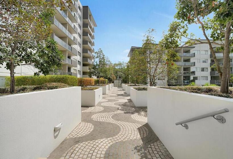 Апартаменты 2 Спальни, Trilogy Residences