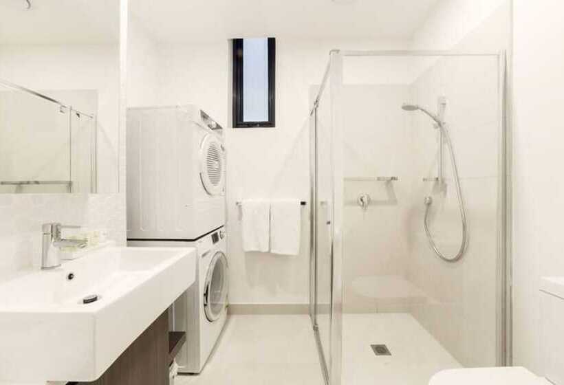 디럭스 스위트, Whitehorse Apartment