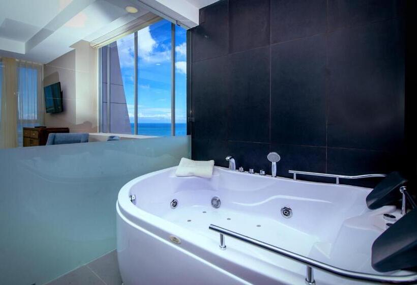프레지덴셜 스위트, Wyndham Manta Sail Plaza Hotel And Convention Center