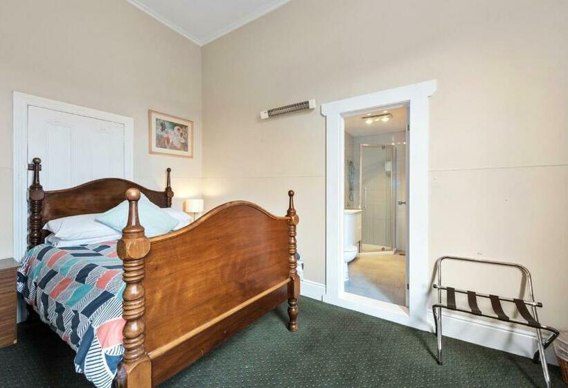 Номер Стандарт Трехместный, Empire Hotel Queenstown