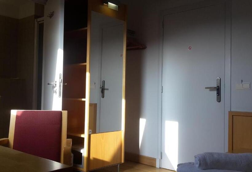 Номер Стандарт Индивидуальный, Irish College Leuven