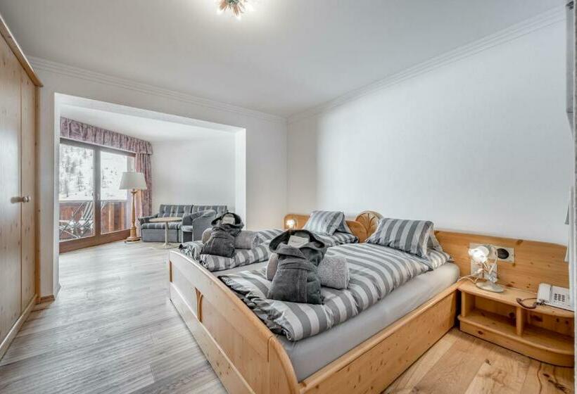 سوئیت جونیور با چشم‌انداز کوهستان, 4 Sterne Superior Mühle Resort 1900   Adults Only