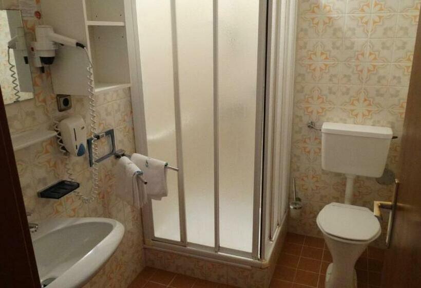 Номер Стандарт, Gasthof Dickinger