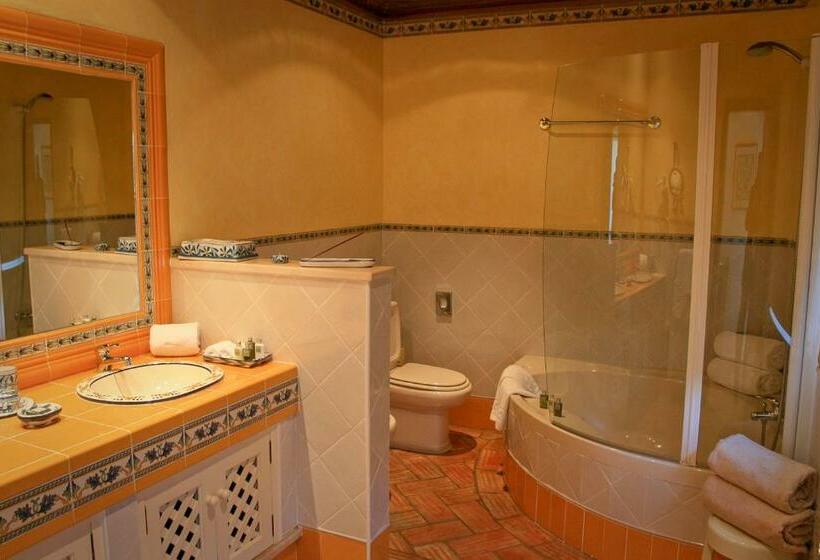 Номер Стандарт, Herdade Dos Grous