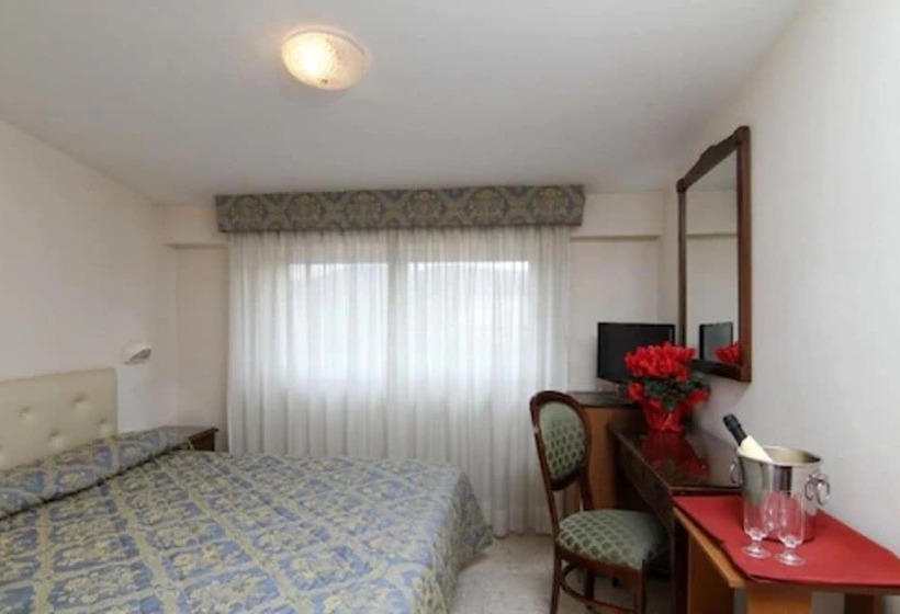 Economy Zimmer, Mondial Park
