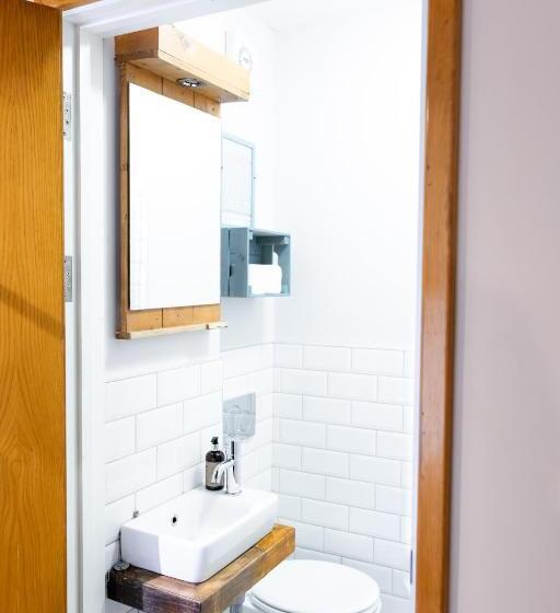 اتاق استاندارد, The Nest Boutique Hostel