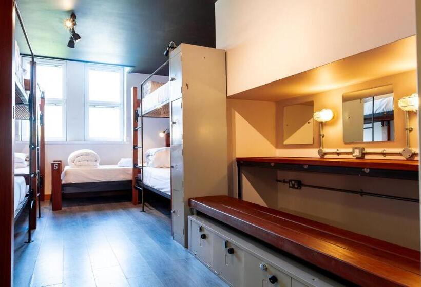 تختخواب در اتاق مشترک, The Nest Boutique Hostel