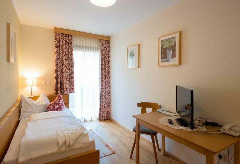 חדר סטנדרט יחיד עם מרפסת, Alpenhotel Badmeister