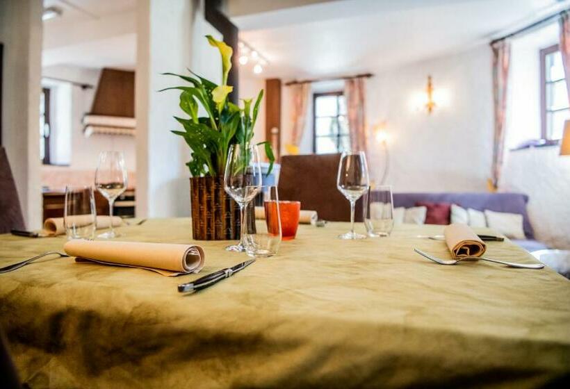 带1个卧室的豪华公寓, Hôtel Les Ardillières Du Pont D Oye