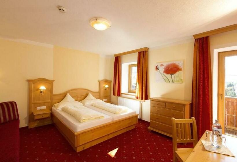 スタンダードトリプルルーム, Rietzerhof