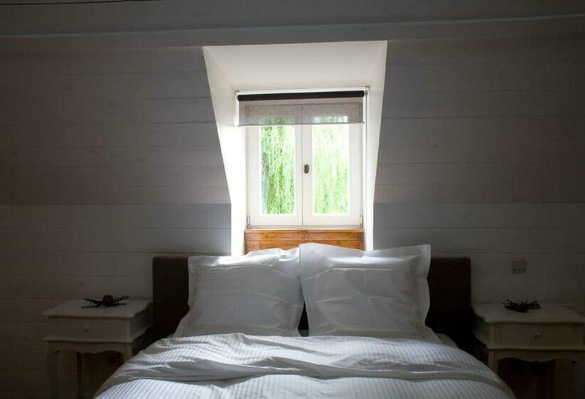 패밀리 룸, B&b Oeren Plage