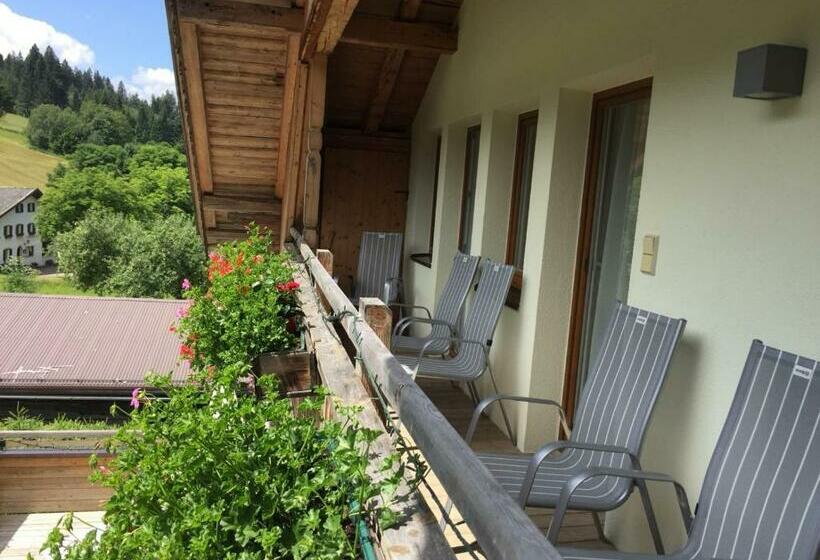 Семейный Номер, Haus Tirol