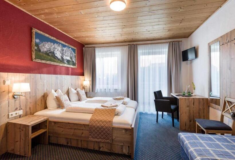 חדר קומפורט לשלושה, Haus Tirol