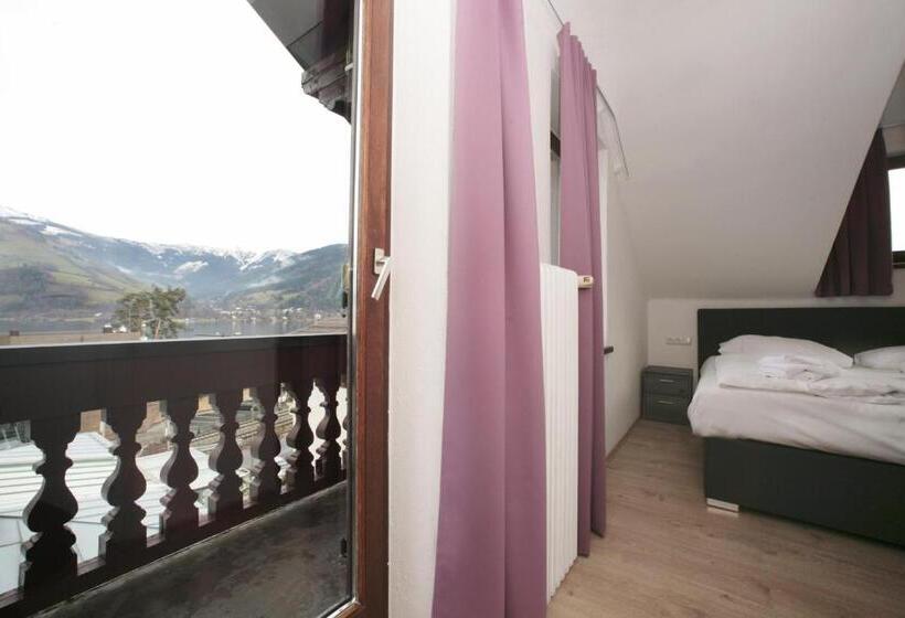 Suite with lake view, Lake And Cityhotel Edelweiss   Self Check In