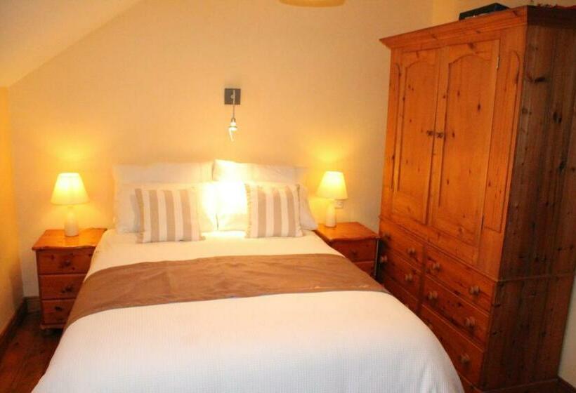 Номер Стандарт, Moynure House Boutique B&b & Separate Two Bedroom Chalet