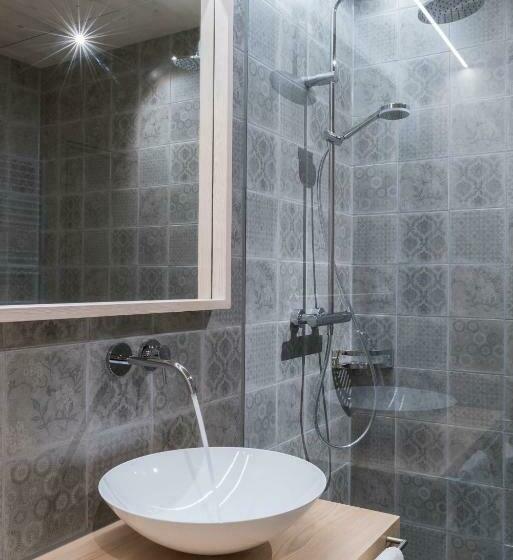 סוויטה דלוקס, Bio Hotel Oswalda Hus