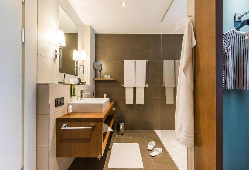 Comfort room with lake view, Deltapark Vitalresort