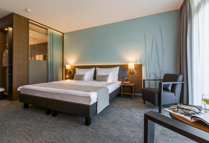 Номер Стандарт Вид на Озеро, Deltapark Vitalresort