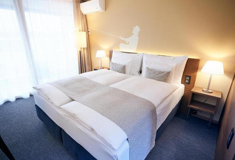 Номер Стандарт с Балконом, Deltapark Vitalresort