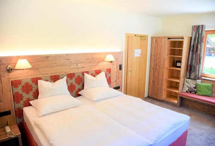 اتاق راحتی, Dr Otto Murr B&b