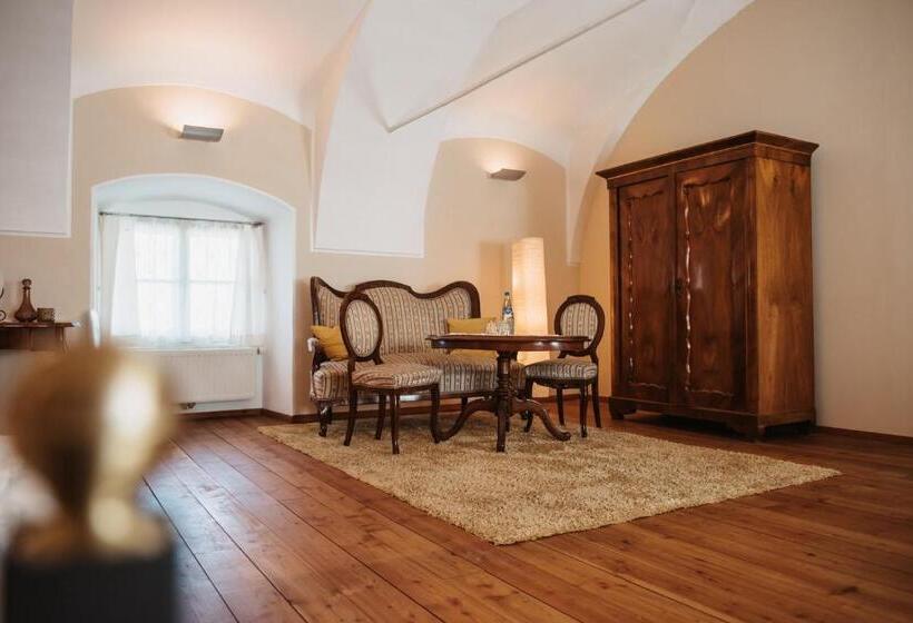 اتاق استاندارد, Schloss Gamlitz