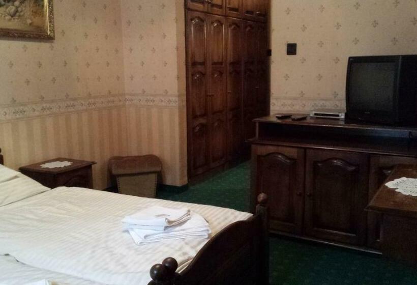 חדר סטנדרט, Kocsis Panzió és étterem