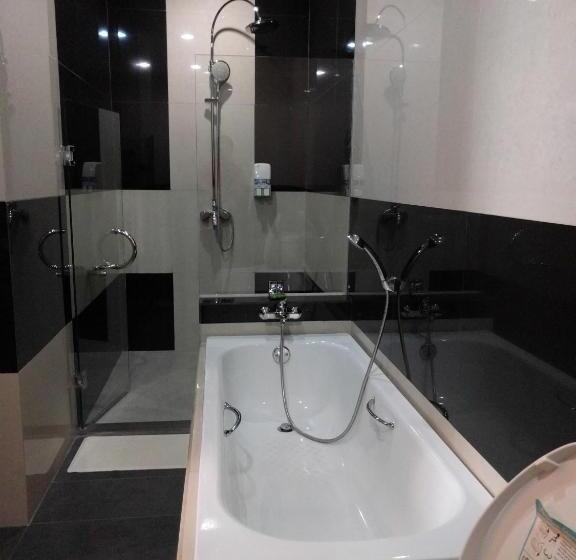 Suite Presidencial, The Ramelau