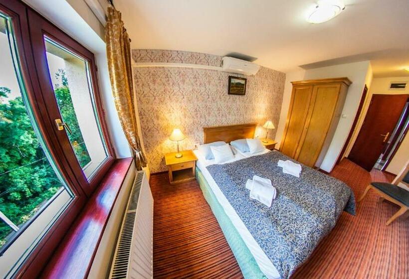 Номер Стандарт, Borhotel Sziluett Farkasmály