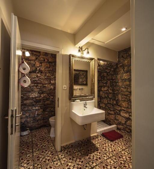 庭の見えるジュニアスイート, Káli Art Inn