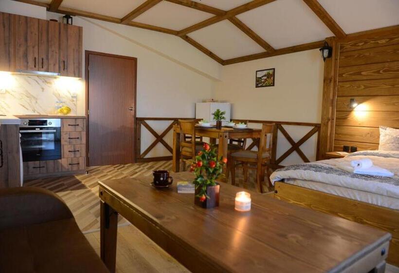デラックススタジオ, Family Hotel Gotse Delchev