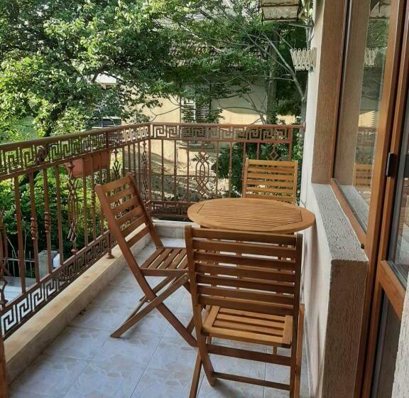 سوییت با چشمانداز دریا, Orchidea