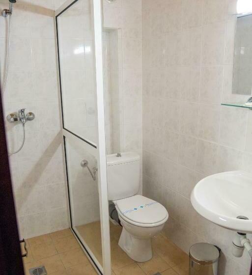 Quarto standard, Paradise Place